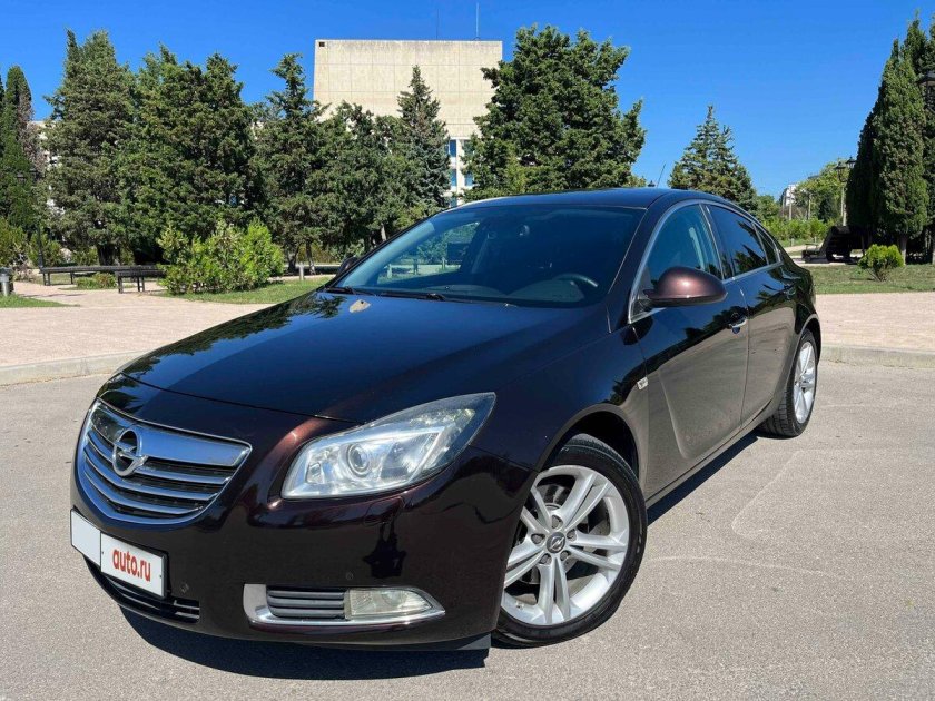 Опель Инсигния лифтбек 2011