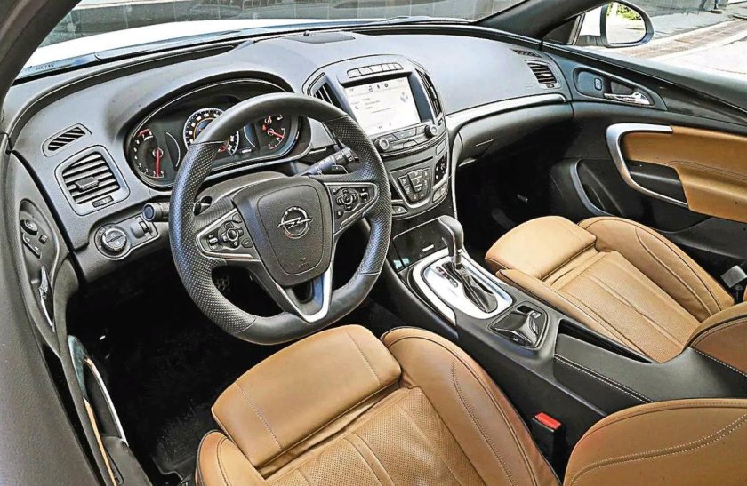 Опель Инсигния Кантри Турер 2014