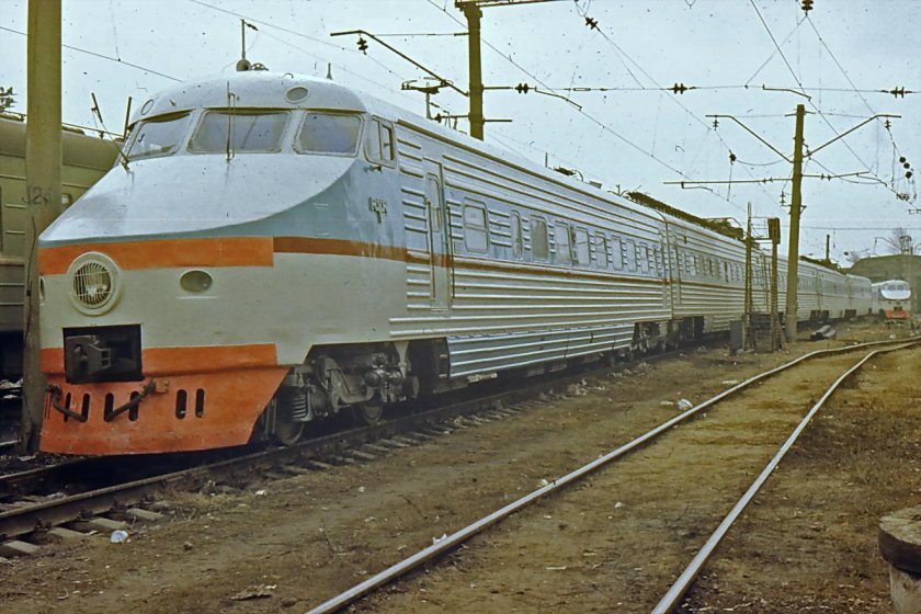 Эр200 электропоезд