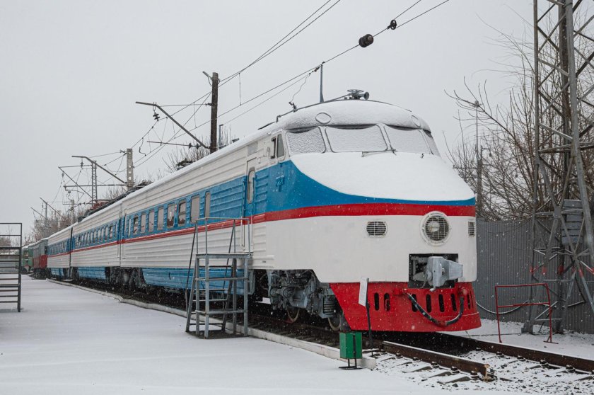 Эр 200 электропоезд