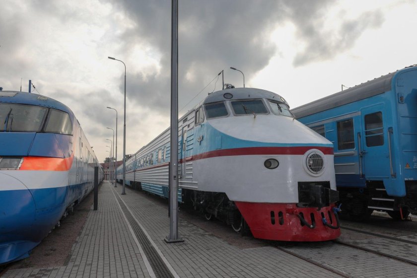 Скоростной электропоезд