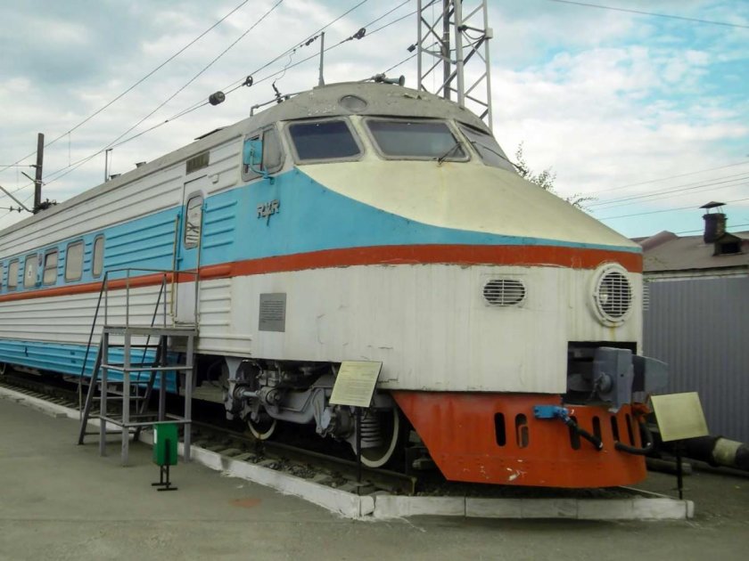 Эр200 электропоезд фото