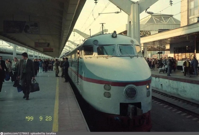 Эр200 электропоезд