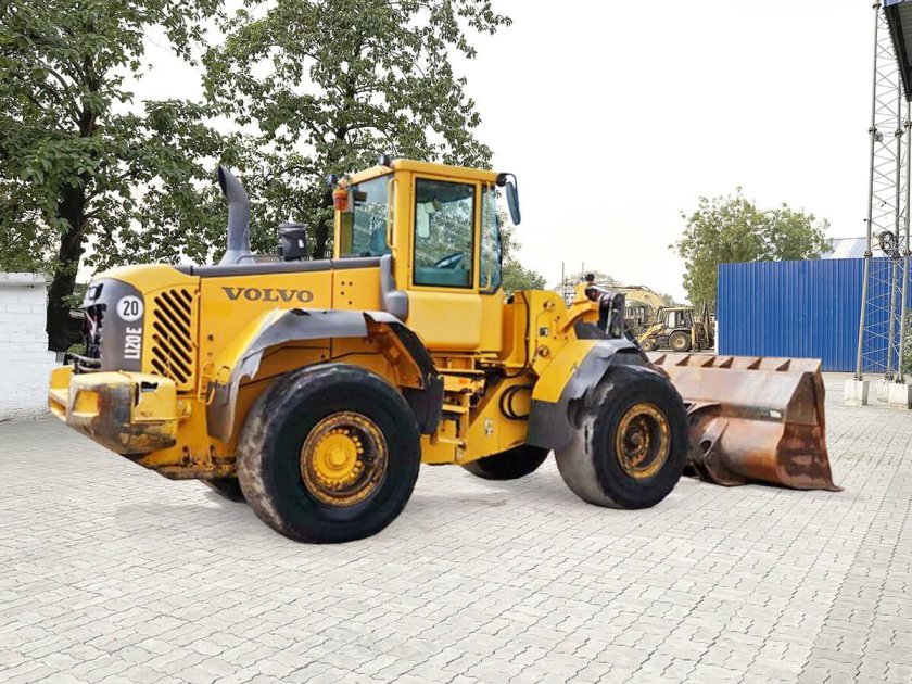 Колесный погрузчик volvo