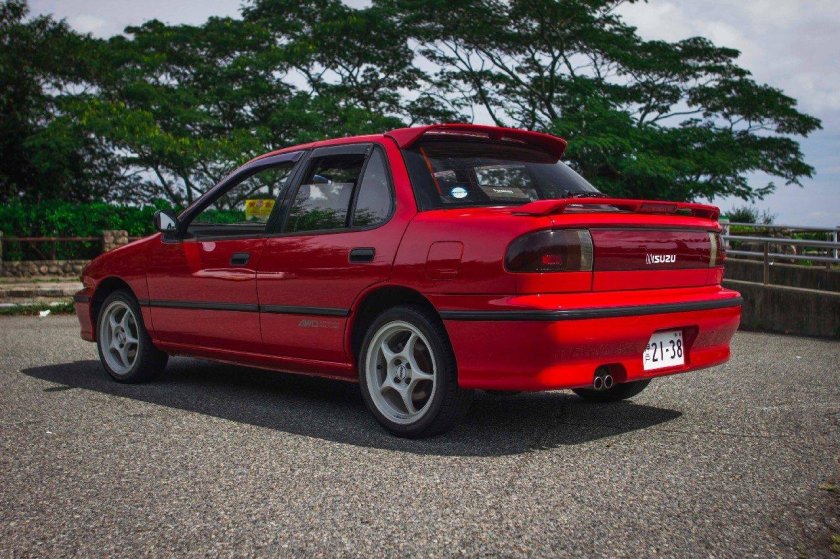 Исудзу Джемини