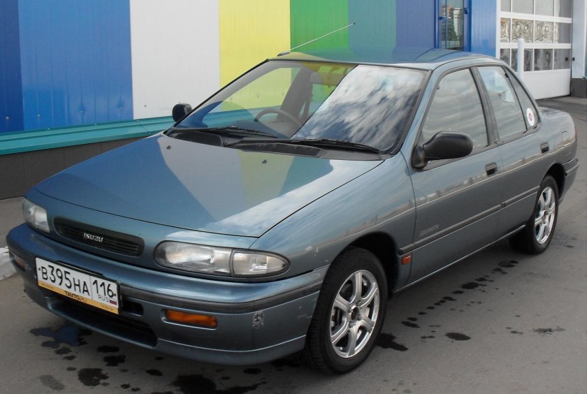 Isuzu Gemini 1993
