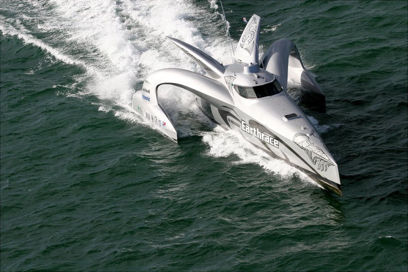Корабль будущего Earthrace