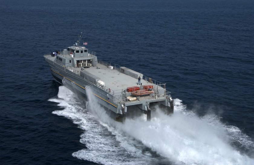 Военный катер