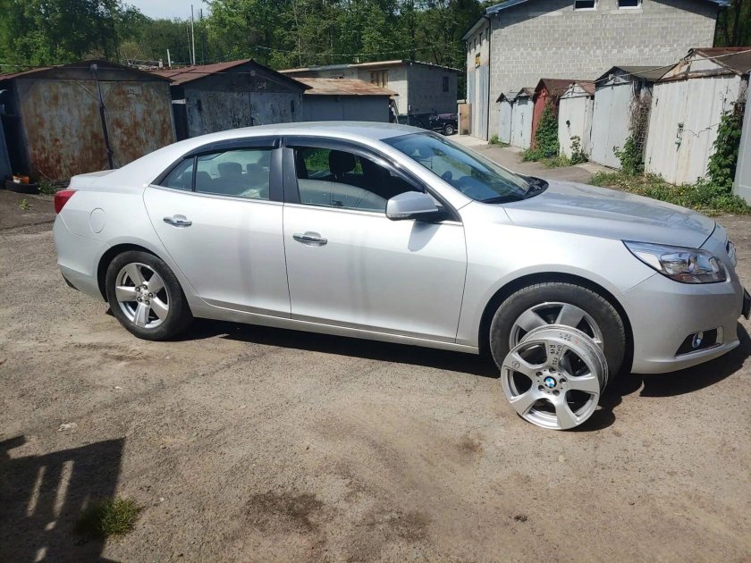 Шевроле Малибу 2 диски болты