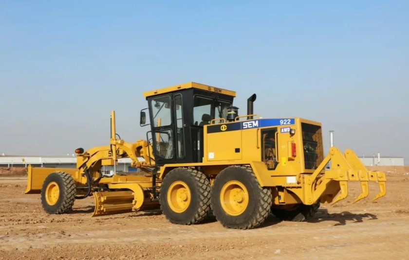Автогрейдер sem 922