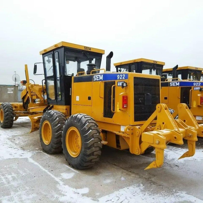 Автогрейдер sem 922