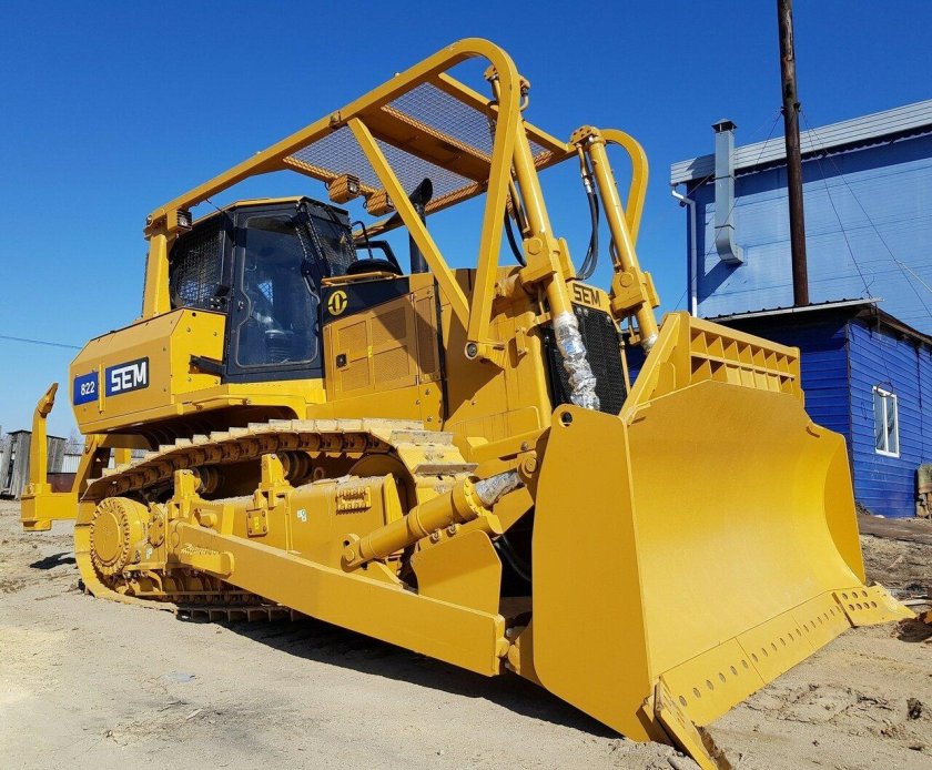 Бульдозер sem 826d