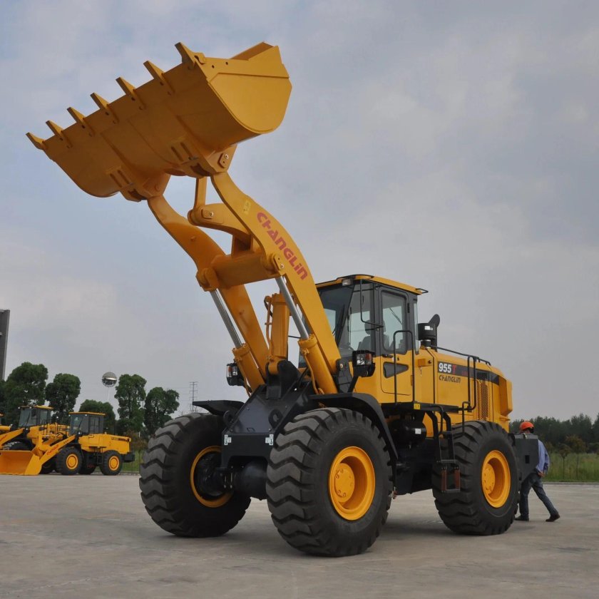 Фронтальный погрузчик Санни 955
