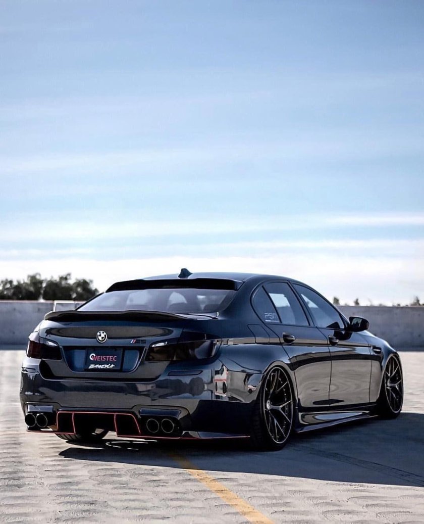 BMW m5 Black