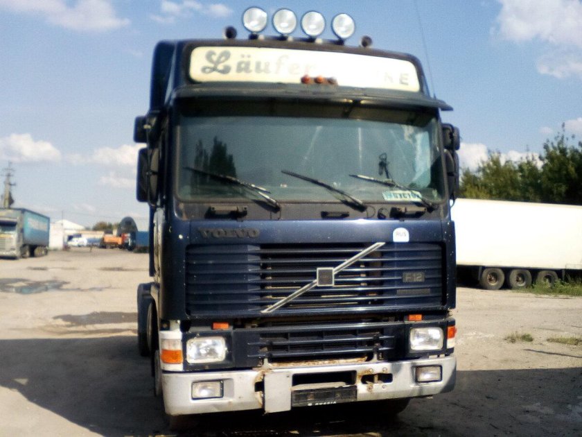 Вольво ф12 тягач