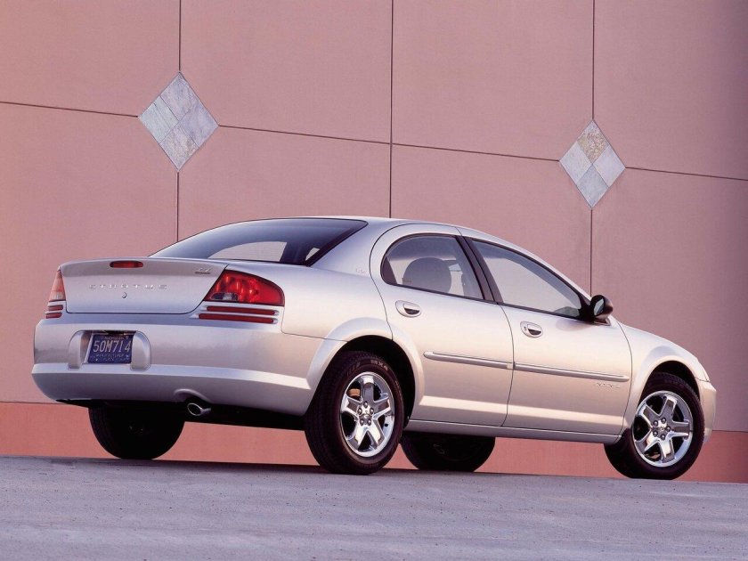 Dodge Stratus 2