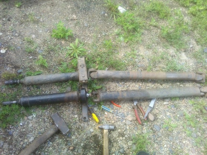 Карданный вал ИЖ Ода 2126