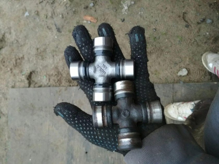 Крестовина ИЖ Ода 2126