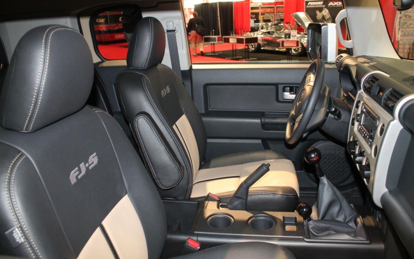 Toyota FJ Cruiser Interior