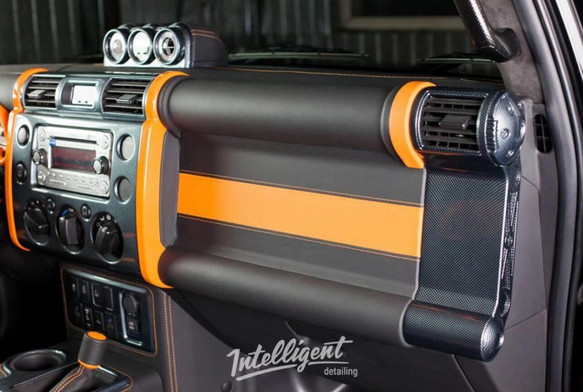 Toyota FJ Cruiser салон