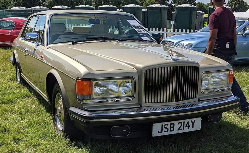 Rolls-Royce Silver Spirit