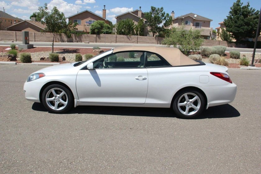 Toyota Solara 2005