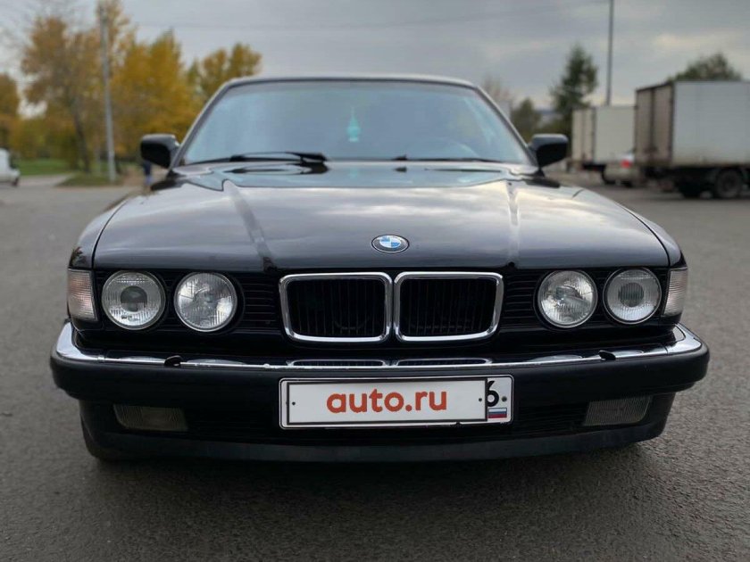 Бмв 750 1993