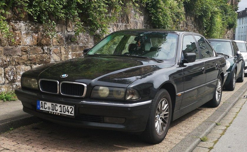 БМВ 750il e38