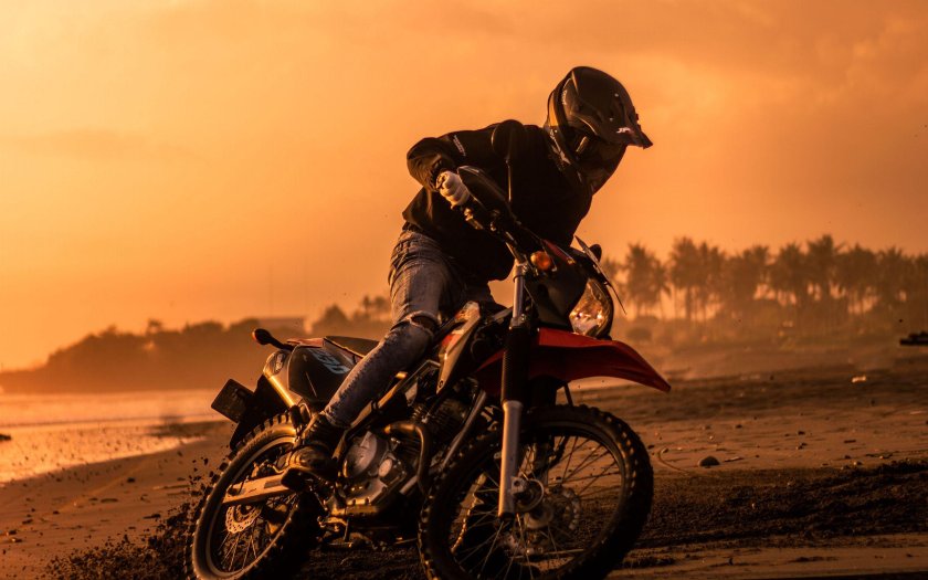 Заставка на рабочий стол мотоциклы