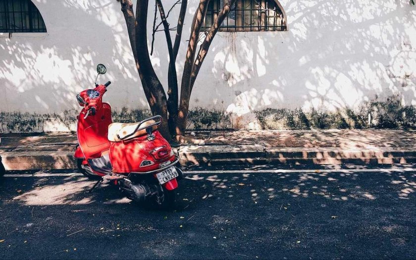 Обои скутер