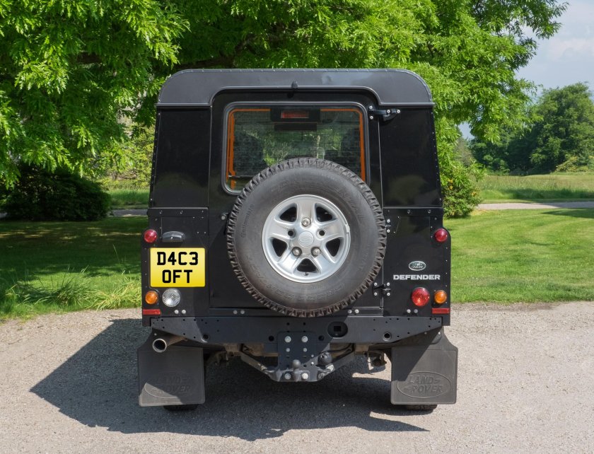 Land Rover Defender Rear