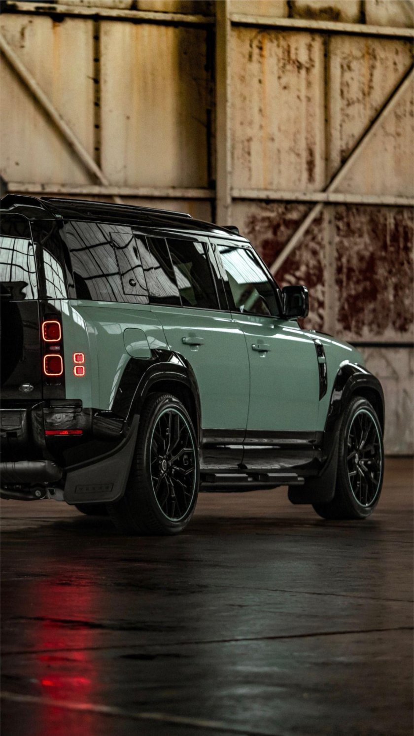 Land rover defender 2024