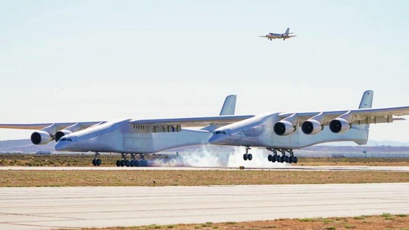Самолет Stratolaunch model 351