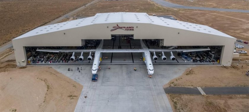 Самолет Roc Stratolaunch