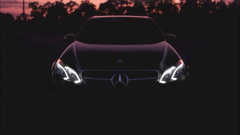 Мерседес е63 АМГ В темноте