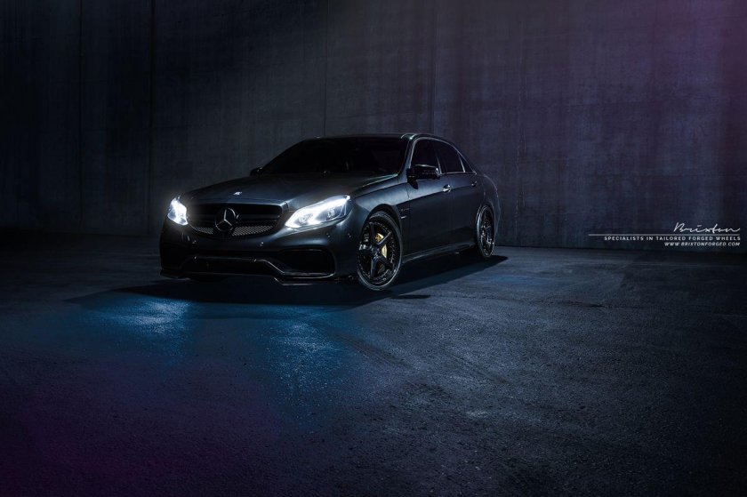 Мерседес Бенц e63s AMG