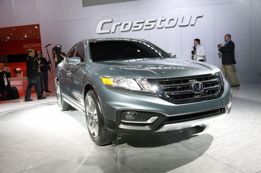 Хонда Кросстур 2013