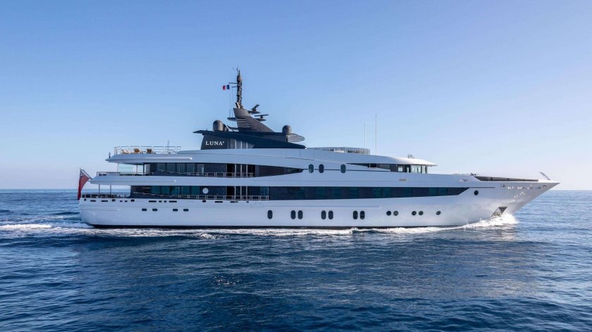 Яхта Luna