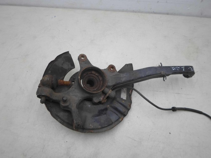 Гюмри запчасти Мерседес 210 кузов передний правый кулак купить