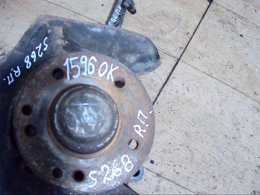 Ступица передняя правая