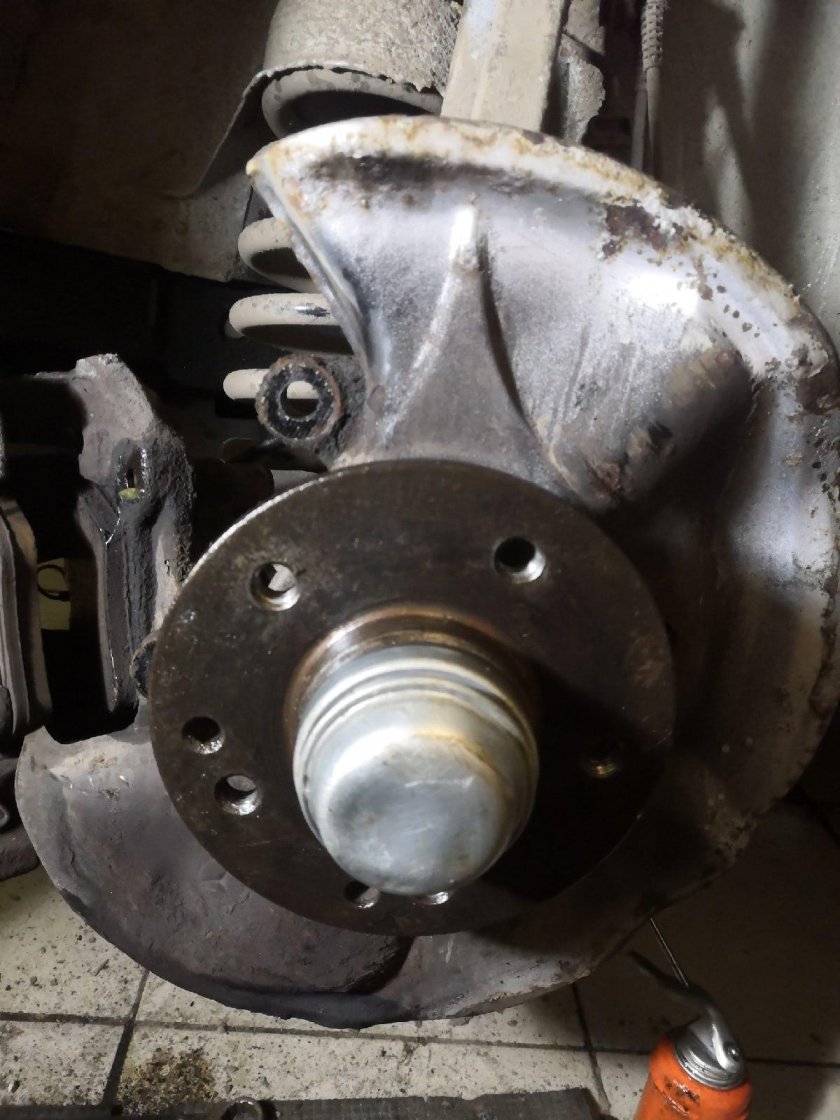 Ступица передняя Мерседес 210