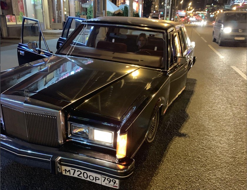 Lincoln Town car 1982