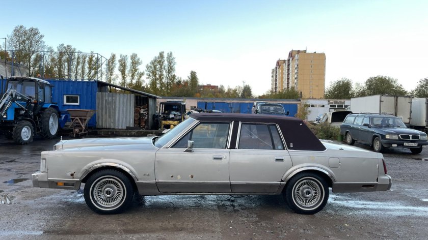 Lincoln town car 1989