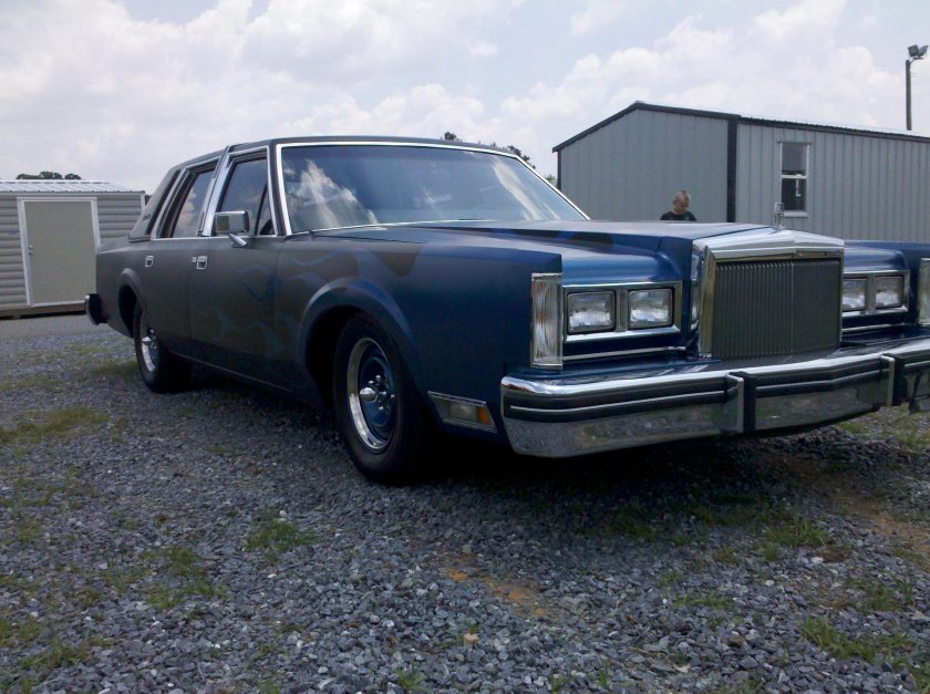 Lincoln Town car 1984