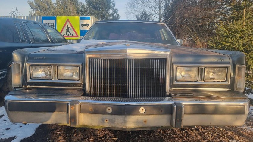 Линкольн таун кар бригада