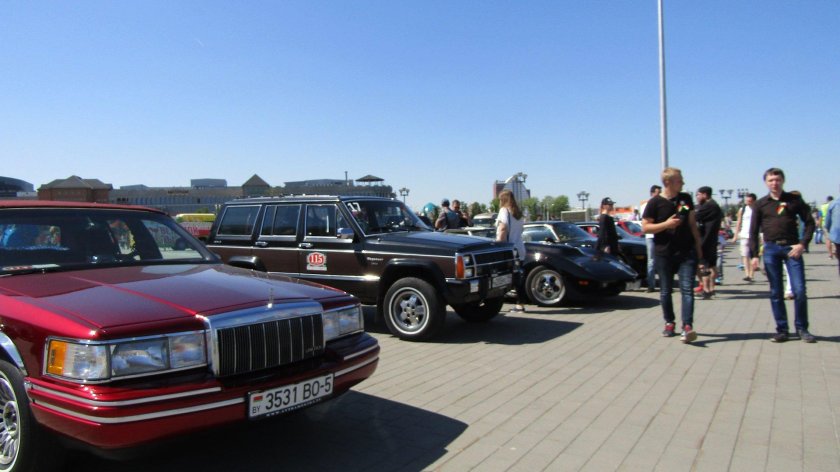 Линкольн Таун кар бригада