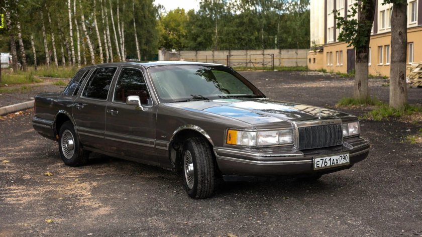 Линкольн Таун кар 1988 бригада