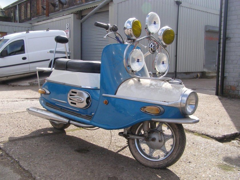 Мотороллер Чезета