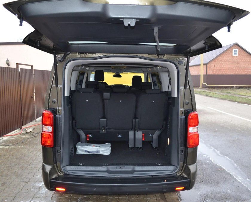 Peugeot traveller багажник