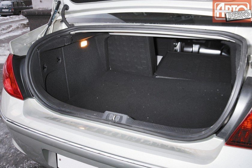 Багажник Пежо 407 седан